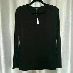 NEW WITH TAGS Slinky  black top with keyhole🖤